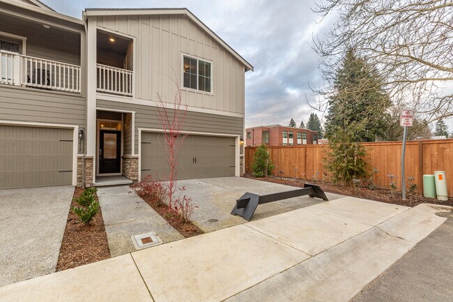 Building Photo - 2016 NE 101st Cir