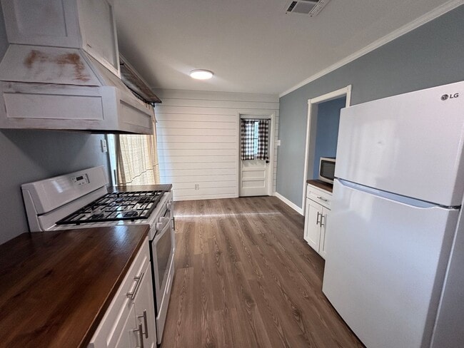 Foto del edificio - CHARMING MODERN HOME NEAR BARKSDALE AIR FORCE BASE