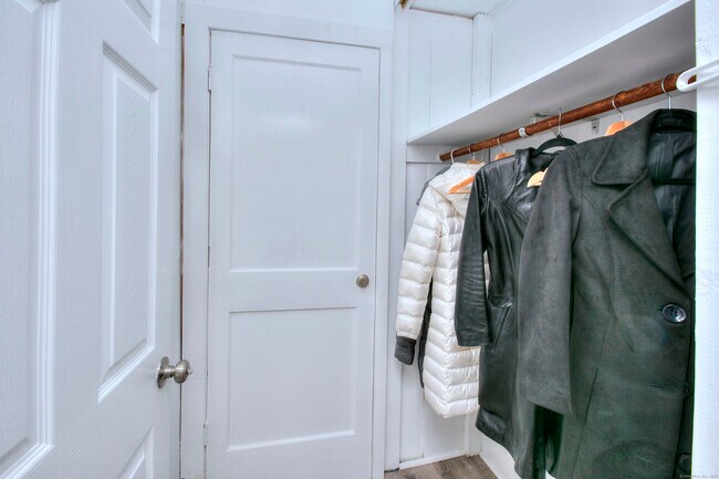 Foto del edificio - 115 Wilton Rd