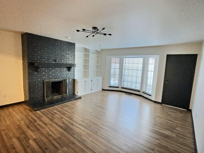 Foto del edificio - 316 Town Park Rd