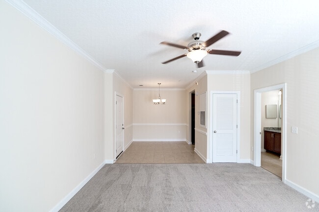 Interior Photo - Palisades at Legacy Oaks