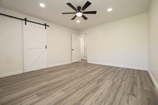 Building Photo - 240 Olali St