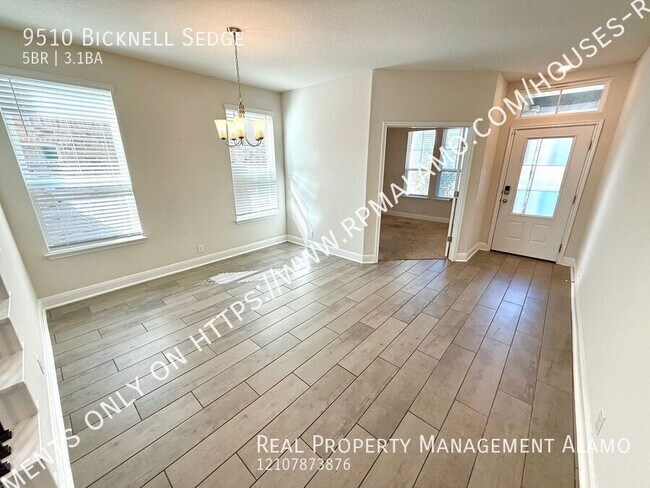 Foto del edificio - 9510 Bicknell Sedge