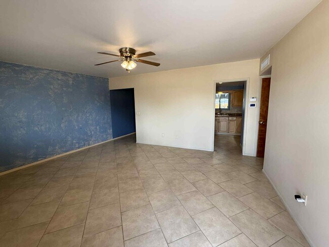 Building Photo - 8574 E Ruby Dr