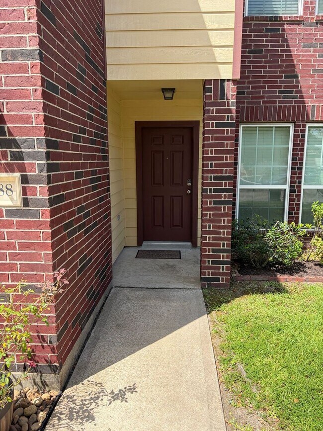 Foto del edificio - 2588 Hallmark Oak St