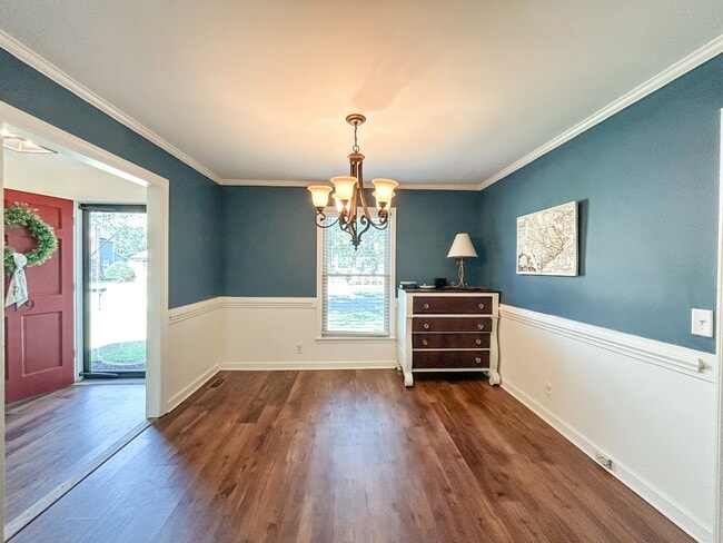Foto del edificio - 619 Boone Cir