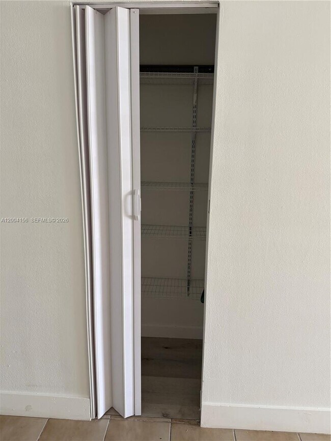 Foto del edificio - 4050 NW 135th St