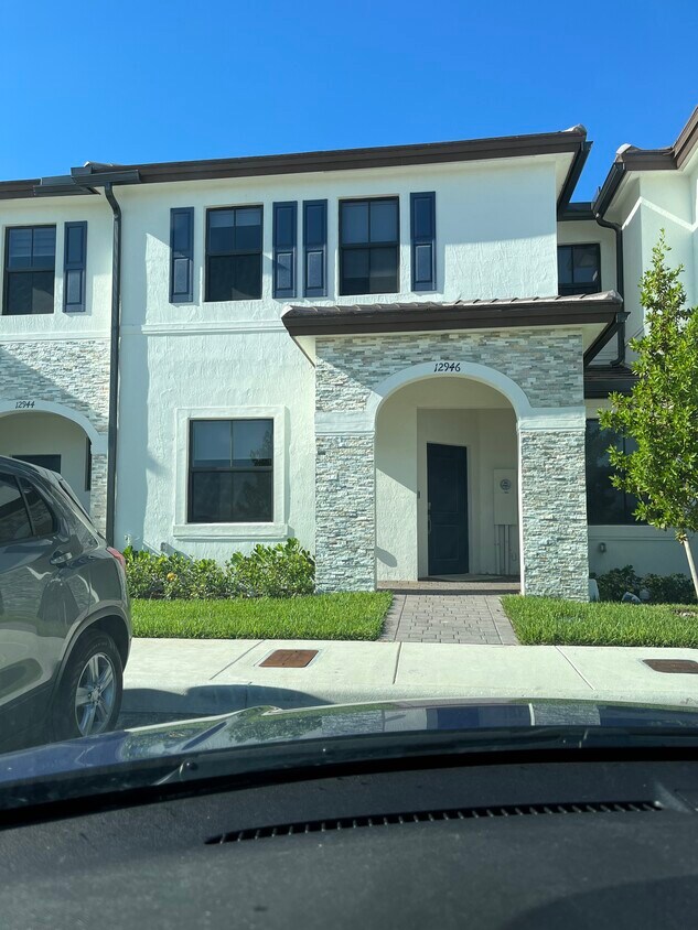 Foto principal - 12946 SW 232nd Ter