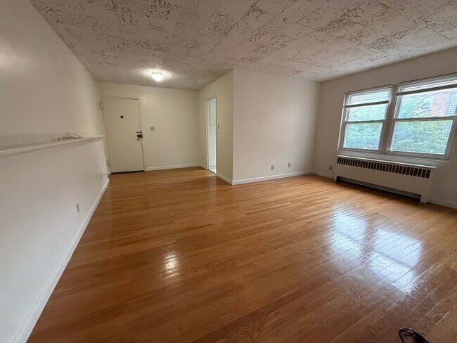 Interior Photo - Aster Place