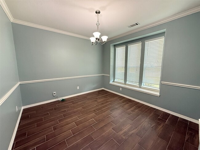 Foto del edificio - 13115 Southern Valley Dr