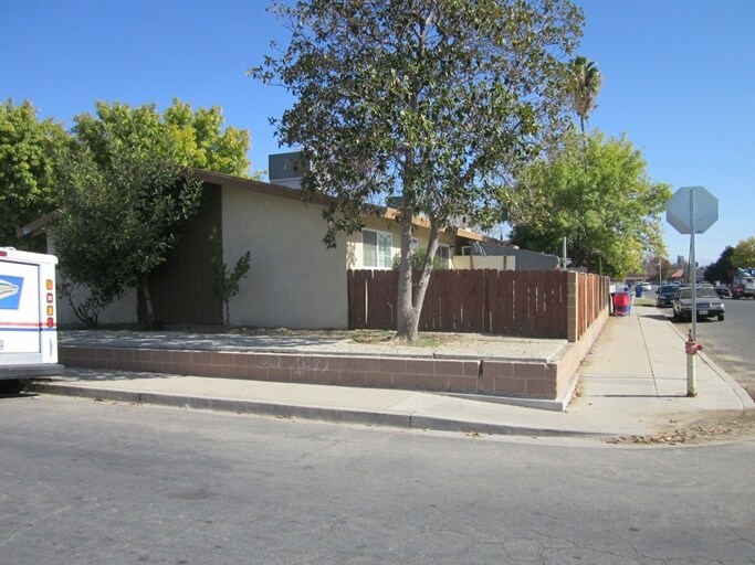 Building Photo - 1100 California St
