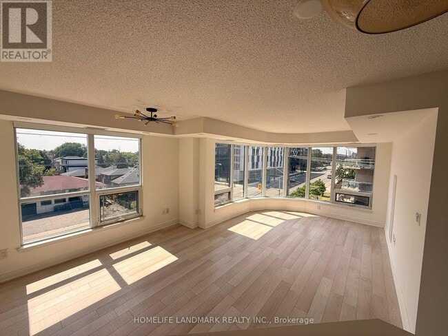 Building Photo - 760 Sheppard Ave W
