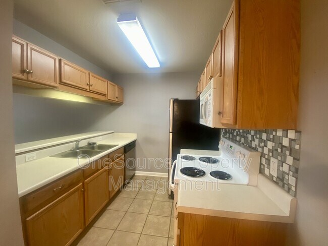 Foto del edificio - 2738 W Tharpe St