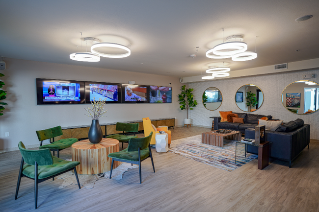 Foto del edificio - 4811 Woodrow Ave