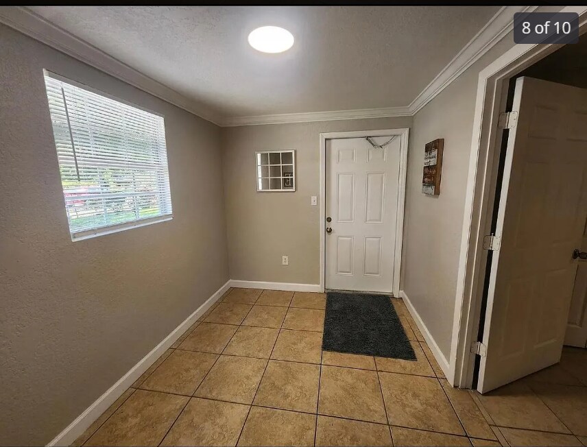 Foto del edificio - 3409 Sloan Rd