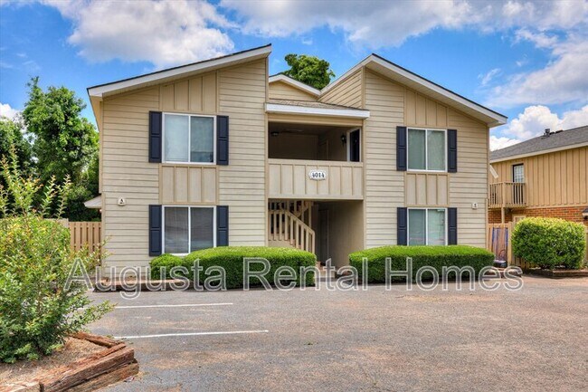Foto del edificio - 4014 Wheeler Woods Rd