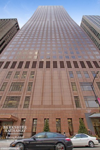Primary Photo - 161 E Chicago Ave