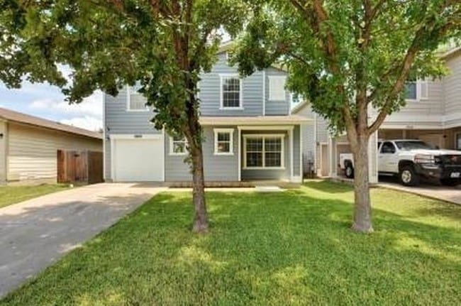 Building Photo - 13604 Coomes Dr