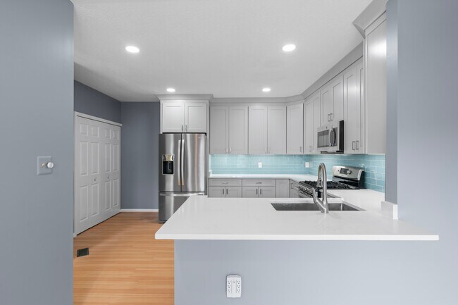 Building Photo - 5102 Castle Harbor Way