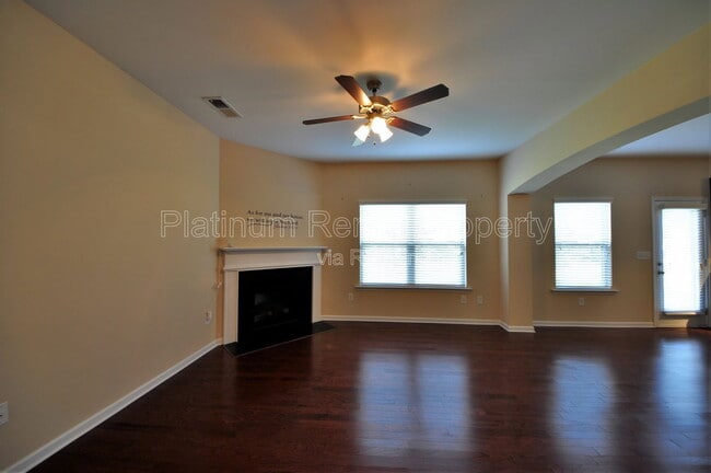 Photo - 1464 Wilford Dr NE House