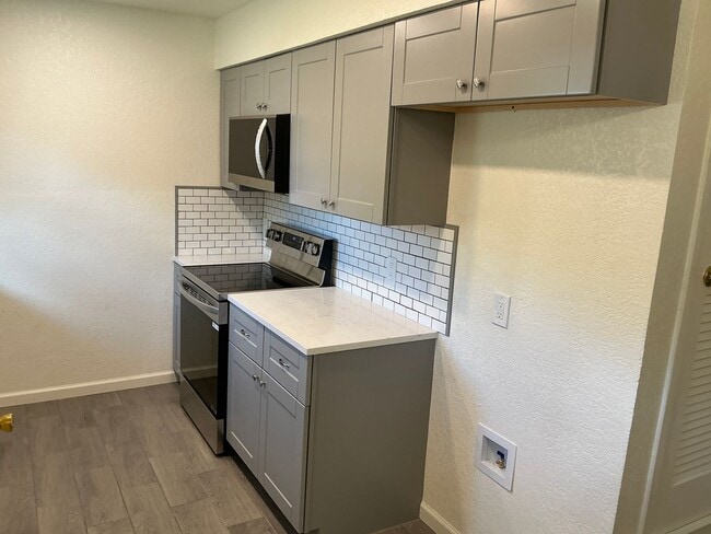 Foto del edificio - 4/2 GREATYARD Move in Ready!