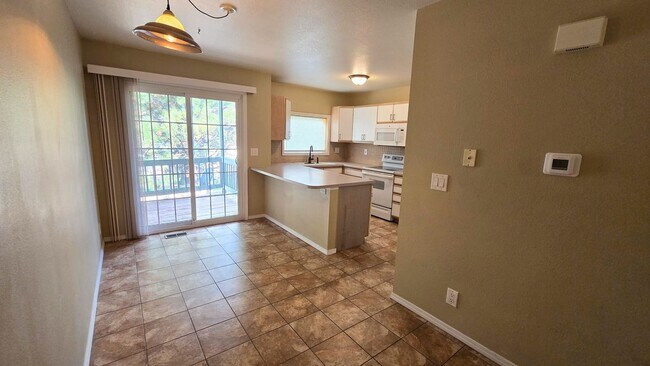 Building Photo - 6048 Colony Cir - Rockrimmon -  3 Bed/ 3 B...