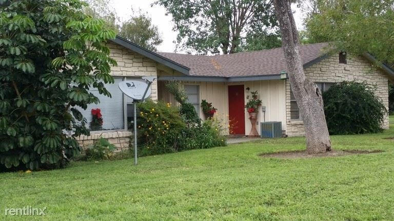 Primary Photo - 306 W Matz Ave