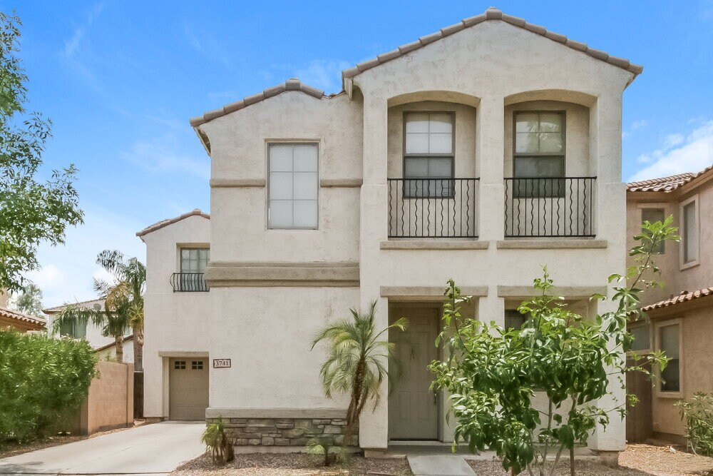 Foto principal - 3741 E Sundance Ave