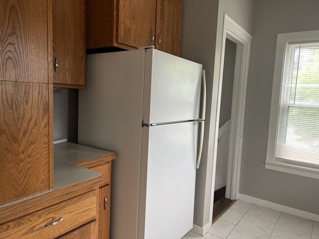 Kitchen - 1504 W Logan St