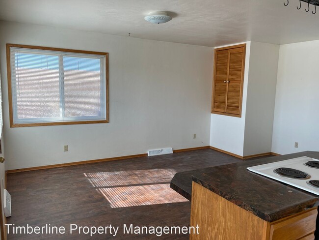 Foto del edificio - 3 br, 1.5 bath House - 7555 Wildridge Road