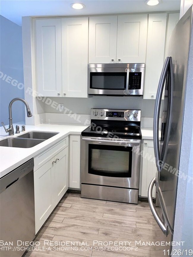 Building Photo - 2214 River Run Dr