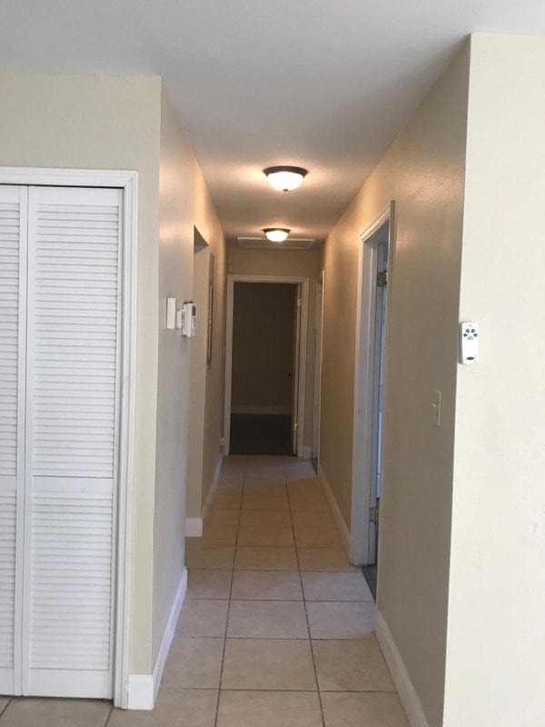 Building Photo - 331 A Ln