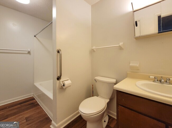 Foto del edificio - 4570 Hwy 53