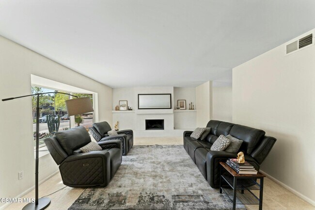 Foto del edificio - 26969 Helmond Dr
