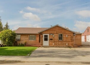 Building Photo - 304 Slater Dr