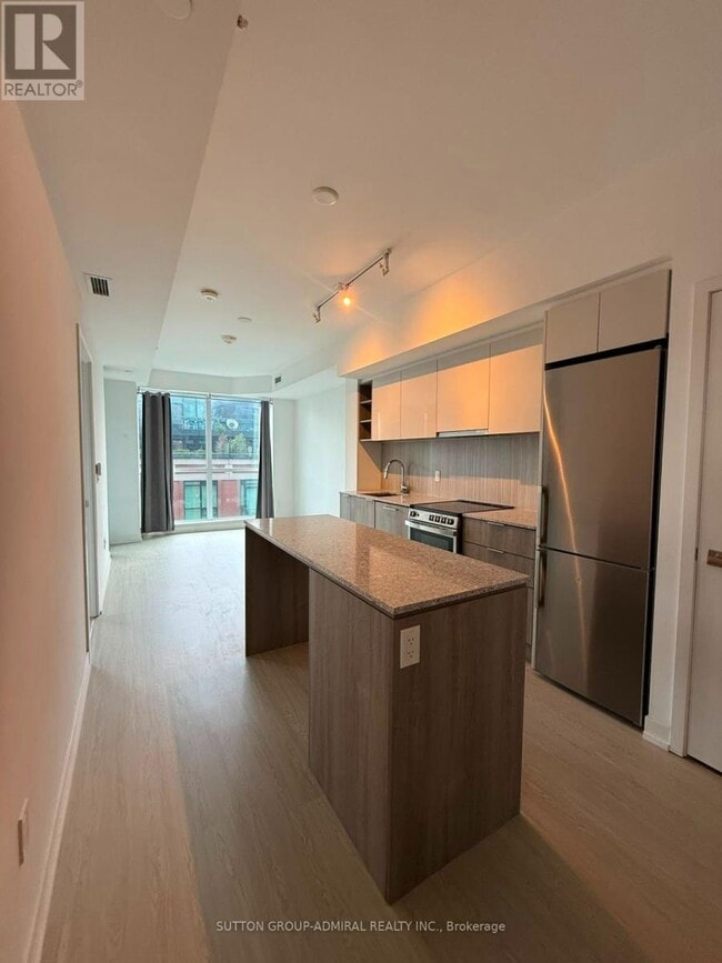 Building Photo - 31 Tippett Rd