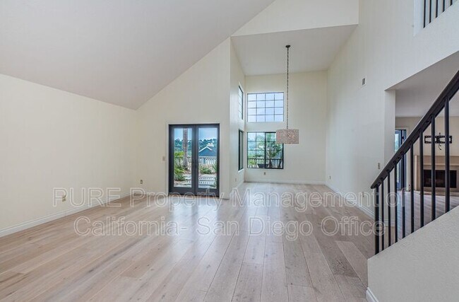 Building Photo - 1835 Bel Air Terrace