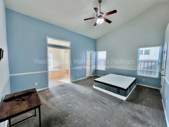 Foto del edificio - 6859 E Cortland Ave
