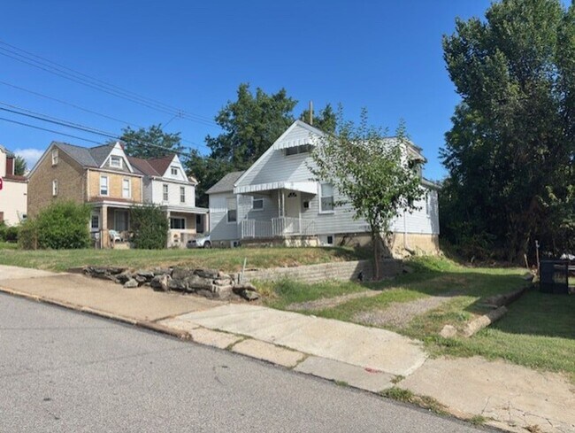 Building Photo - Beautiful Home for Rent