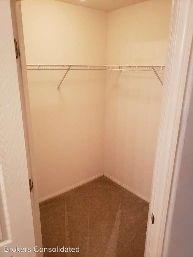 Building Photo - 2 br, 2 bath House - 262 Muscat