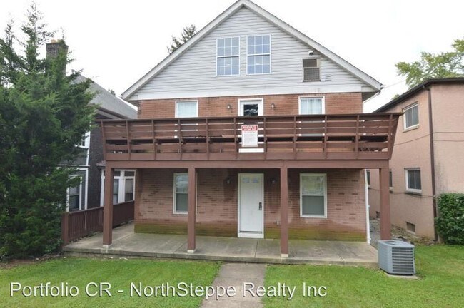 Building Photo - 4 br, 2 bath Apartment - 322 E 18th Ave