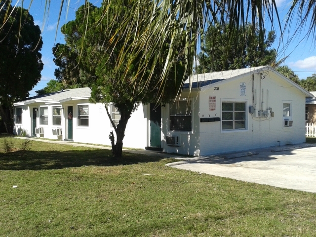 Building Photo - Windsor Apartments