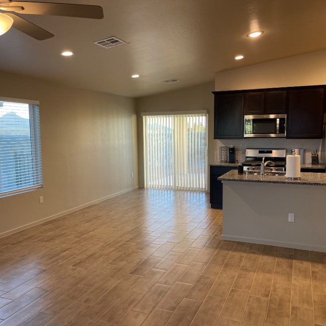 Building Photo - 4949 Kailasa Dr