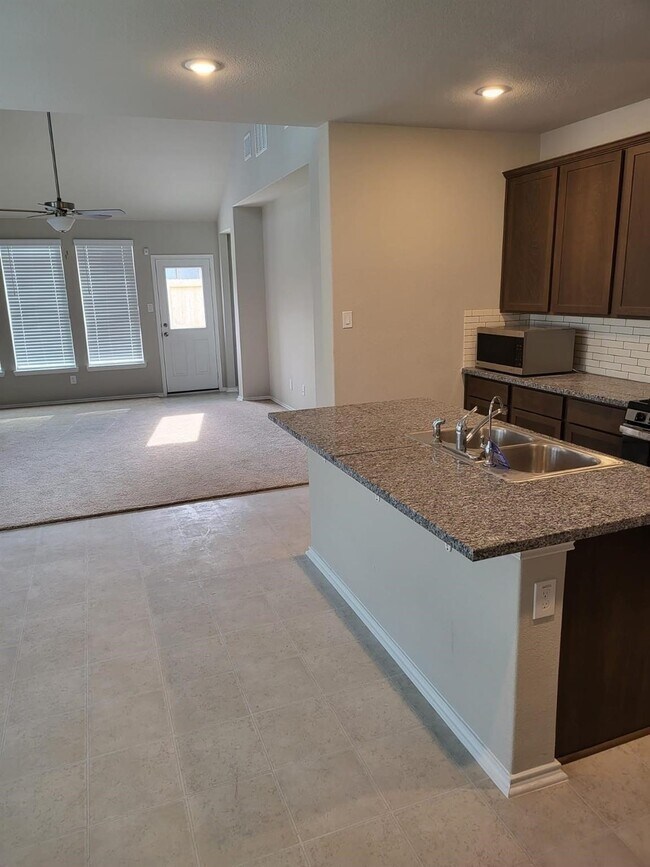 Foto del edificio - 20522 Laila Manor Ln