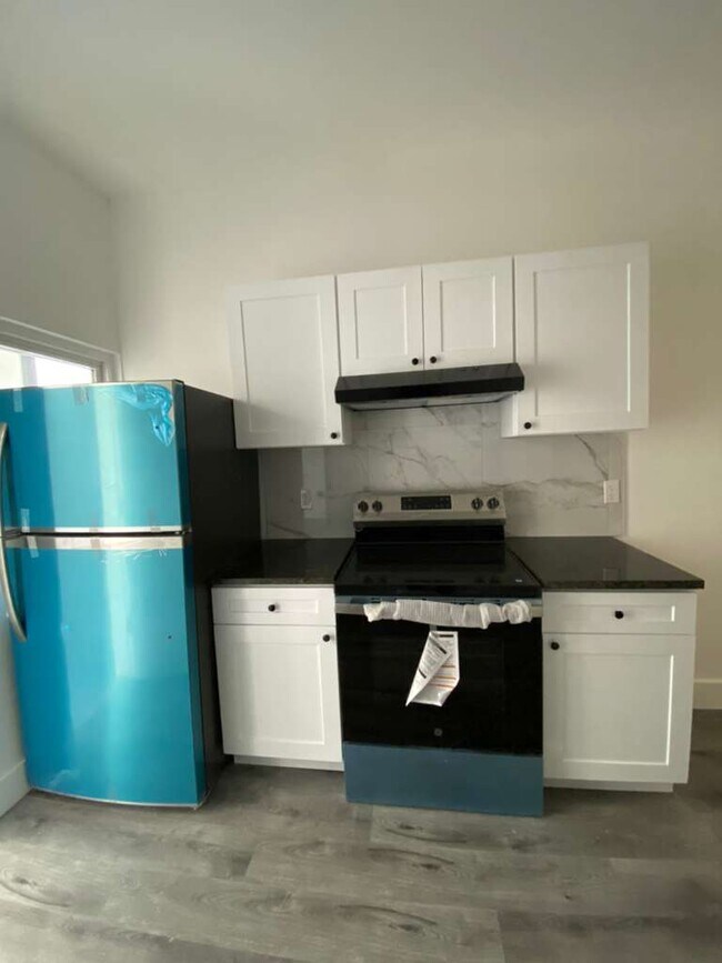 Foto del edificio - 25 Riverview Pl