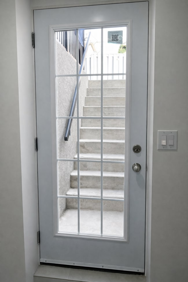 Building Photo - 12 Horsham St