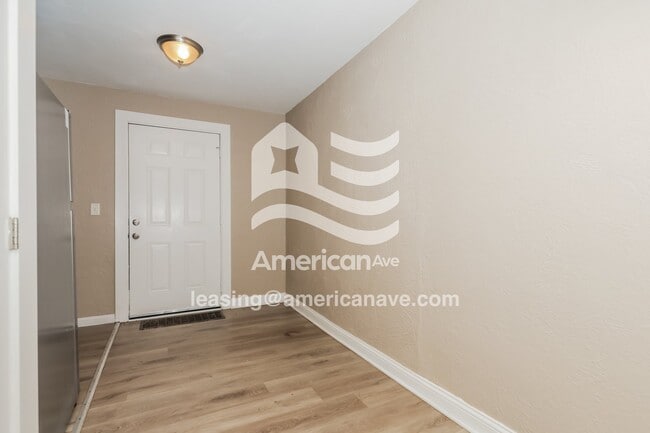 Building Photo - 142 S Delmar Ave