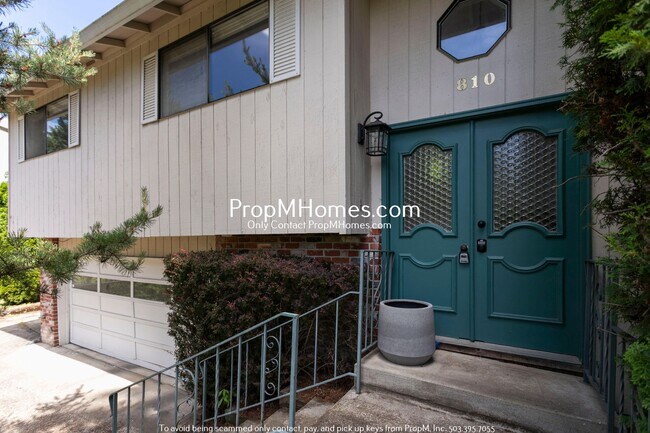 Building Photo - Spacious Three Bedroom Home in Cedar Hills!