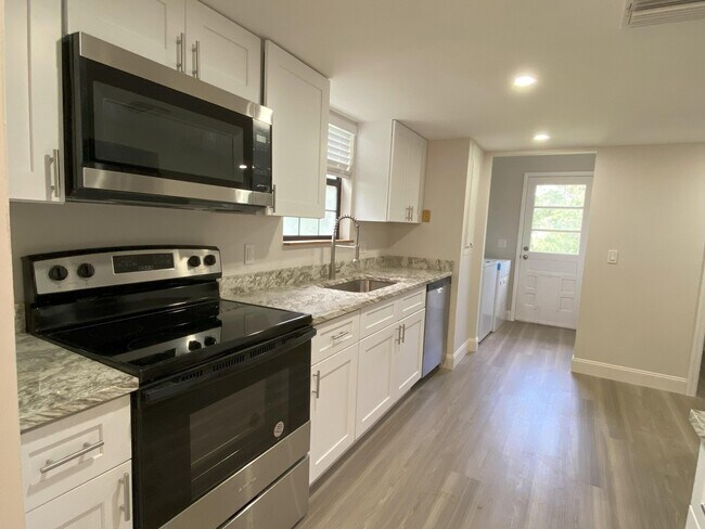 Foto del edificio - 17389 63rd Rd N