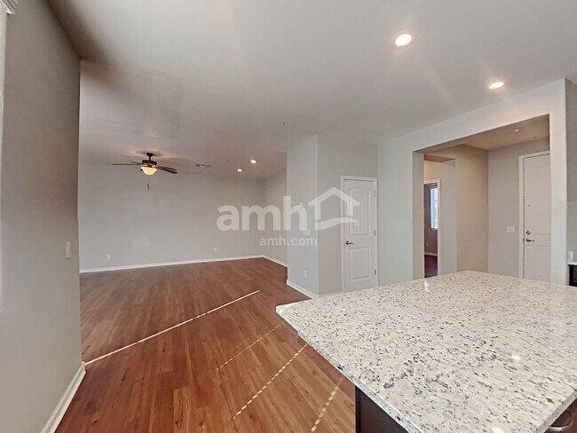 Building Photo - 20671 W Stone Hill Road